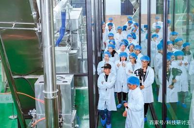 小罐茶的大突破 機(jī)器人挑茶與智能工廠的雙重創(chuàng)新